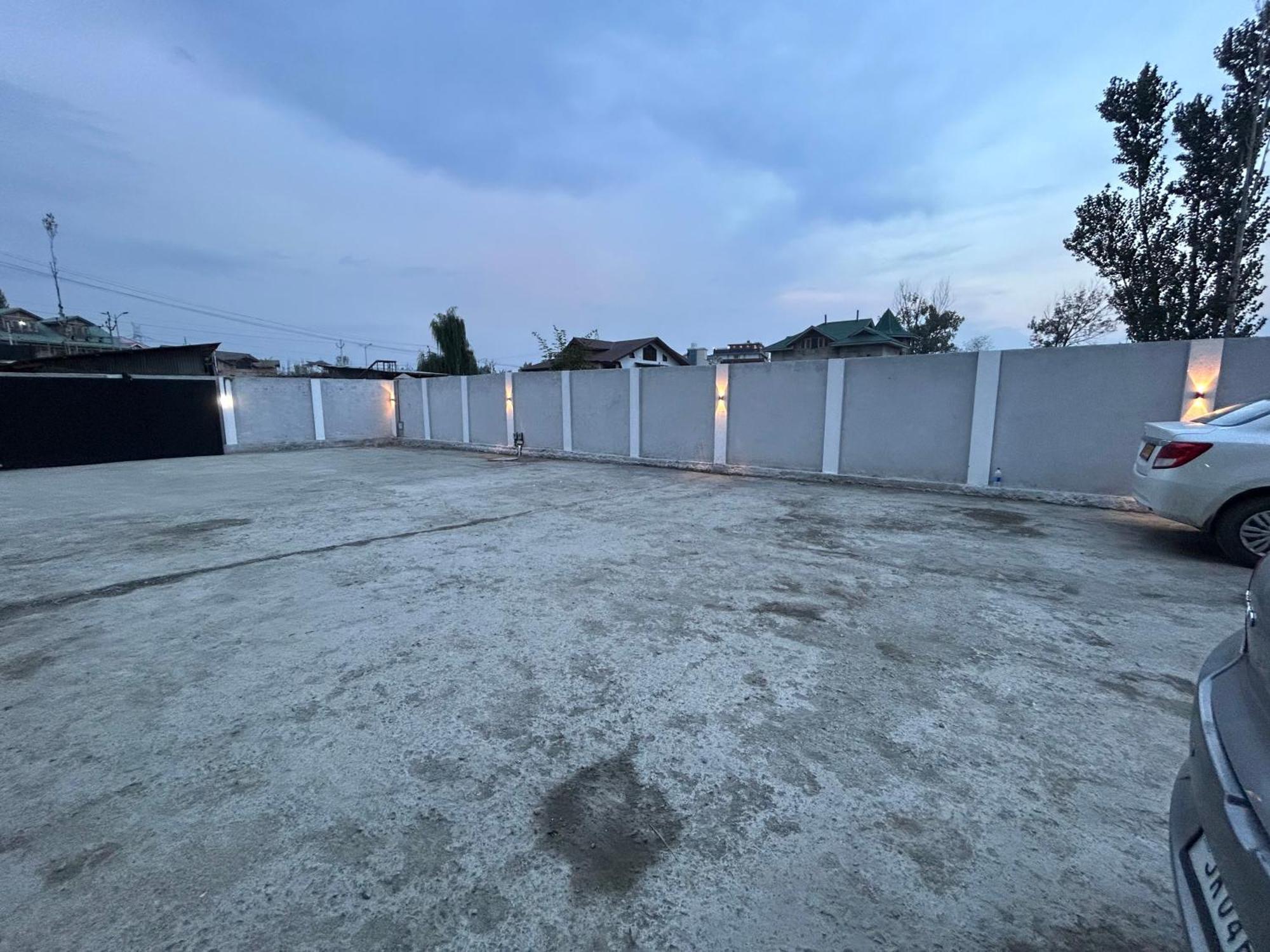 מלון Fair Mount, Airport Road, Humhama Srinagar מראה חיצוני תמונה