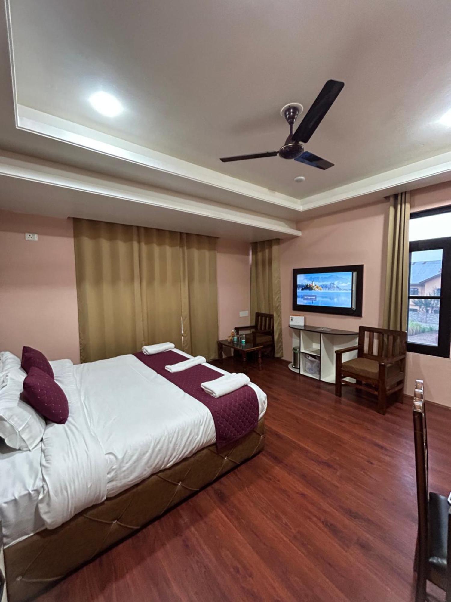 מלון Fair Mount, Airport Road, Humhama Srinagar מראה חיצוני תמונה